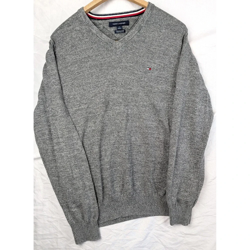 Tommy Hilfiger Knit M Gray Sweater Soft Comfort Cotton Pullover Embroidered Logo
